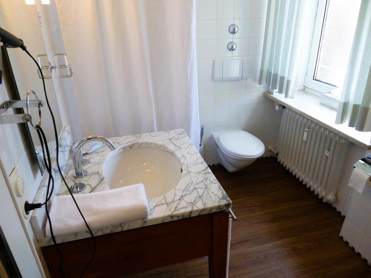 Rosenheimer Hof Hotel 2*